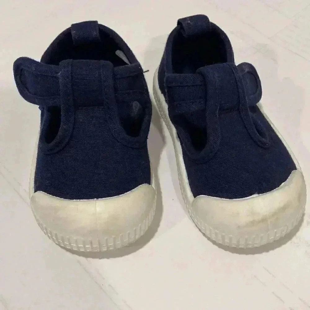 H&M baby shoes